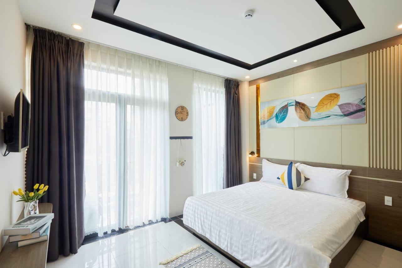 Homestay Lux *